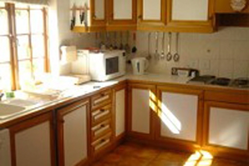 Bright and spacious country style kitchen